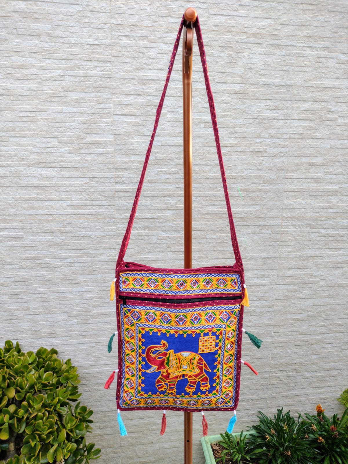 bolsa_indiana_lado_cor_03_foto_01